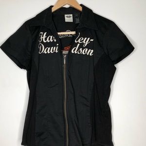Woman’s Harley Davidson shirt